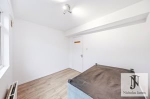 Photo 29- click for photo gallery